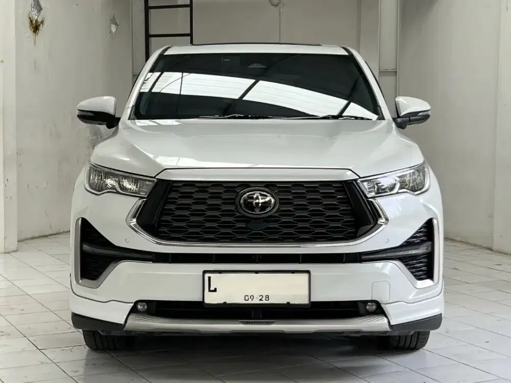 INNOVA ZENIQ Q MODELISTA HYBRID TSS 2023