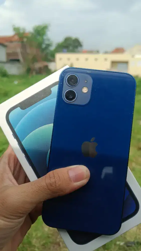 iPhone 12 64gb inter