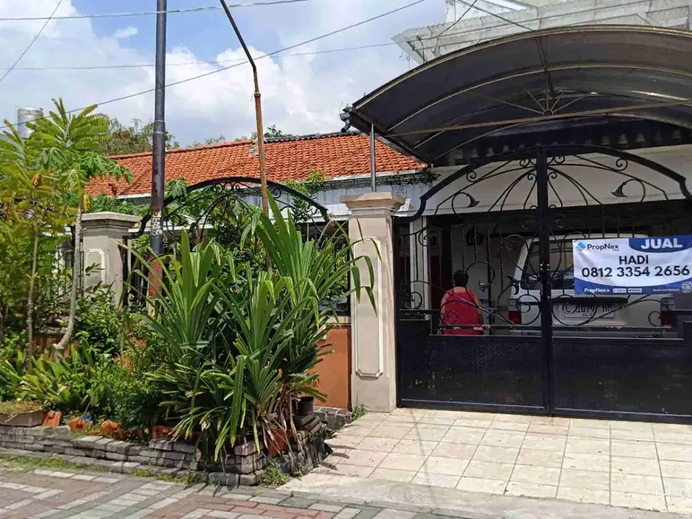 Rumah Lama Hitung Tanah di Gayungsari SHM dekat Transmart dan Tol