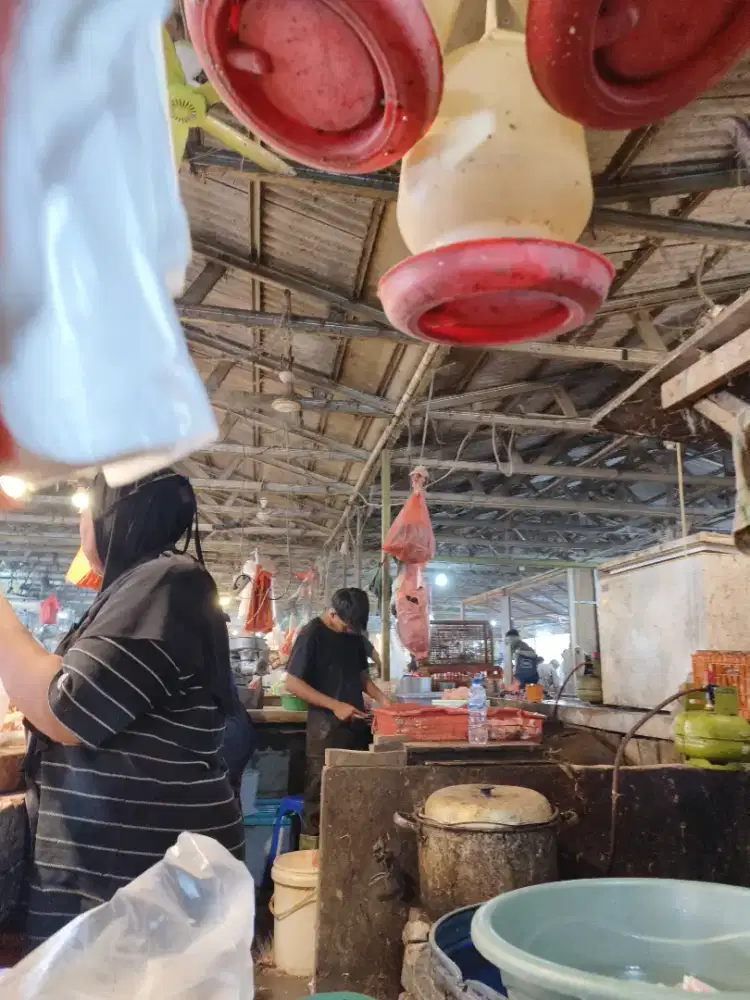 Cari karyawan jualan ayam potong