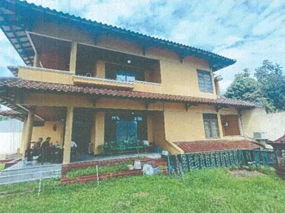 di jual 1 bidang tanah dengan total luas 484 m2 berikut bangunan di Kota Adm. Jakarta Timur