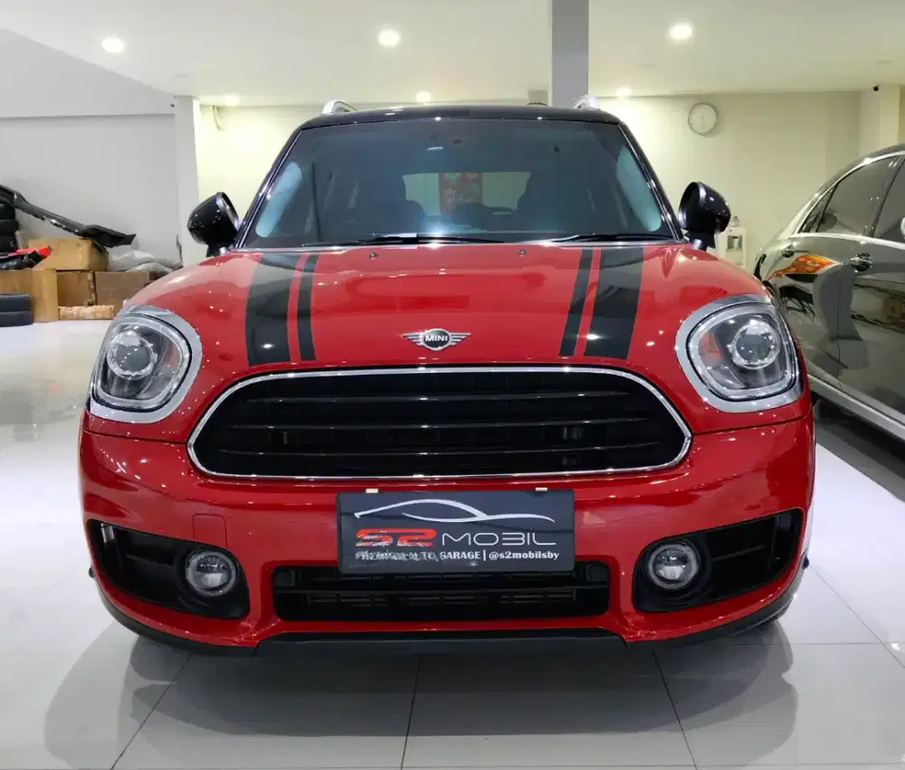 Mini Cooper Countryman 2020 Merah