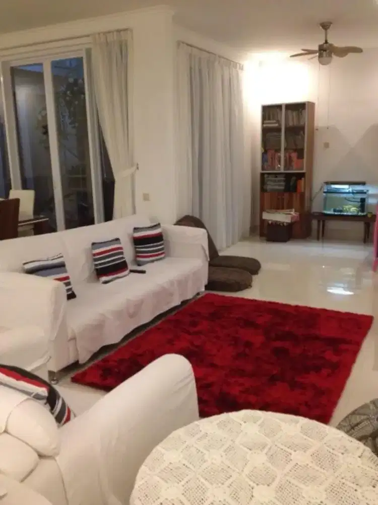 Rumah Lux murah siap huni di puspitaloka BSD Tangerang Banten Shm