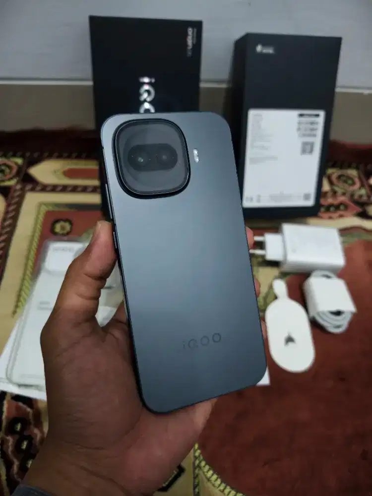 Iqoo 15R Rom 12GB / 512GB Fullset nominus mulus