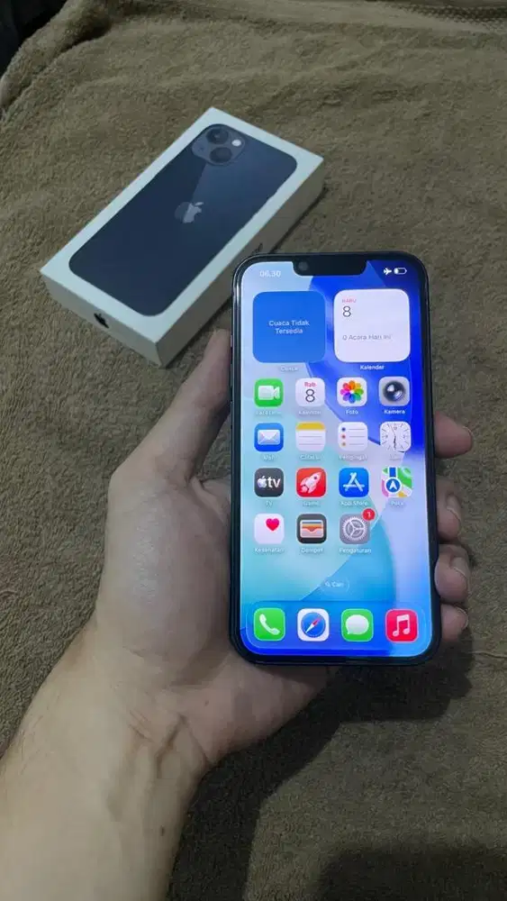 Jual cepet iPhone 13 Midnight 128gb RESMI DIGIMAP