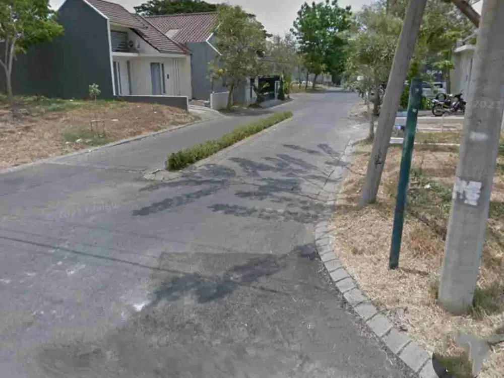 dijual rumah second Surabaya di Citraland bukit palma