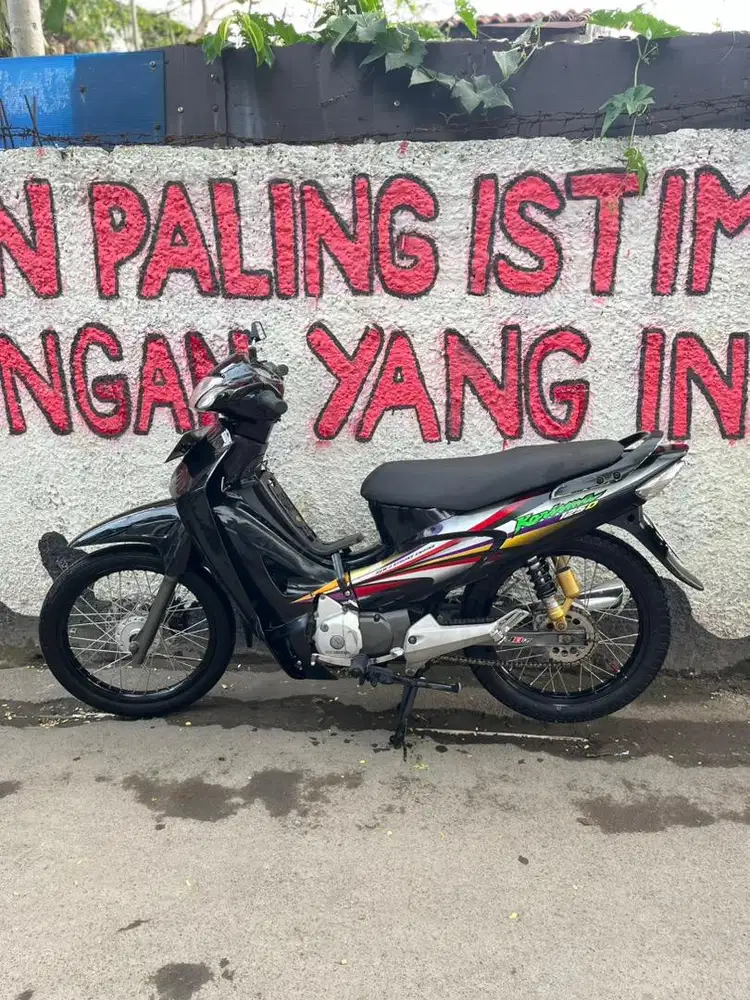 Honda Kharisma 125 D