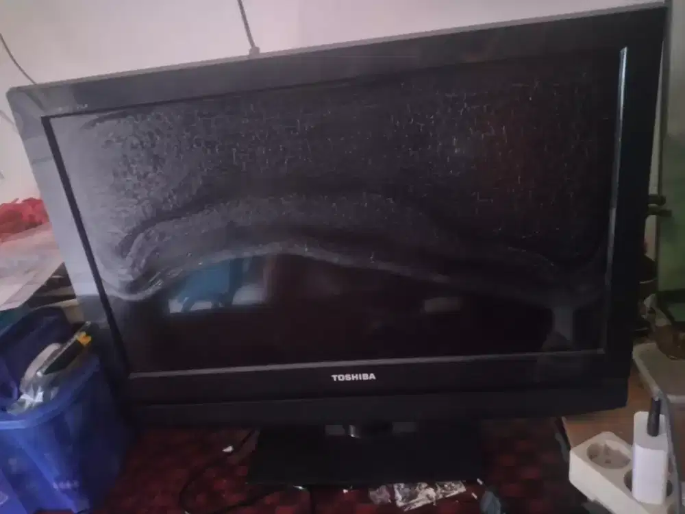 Dijual tv lcd 24 in toshiba mumer