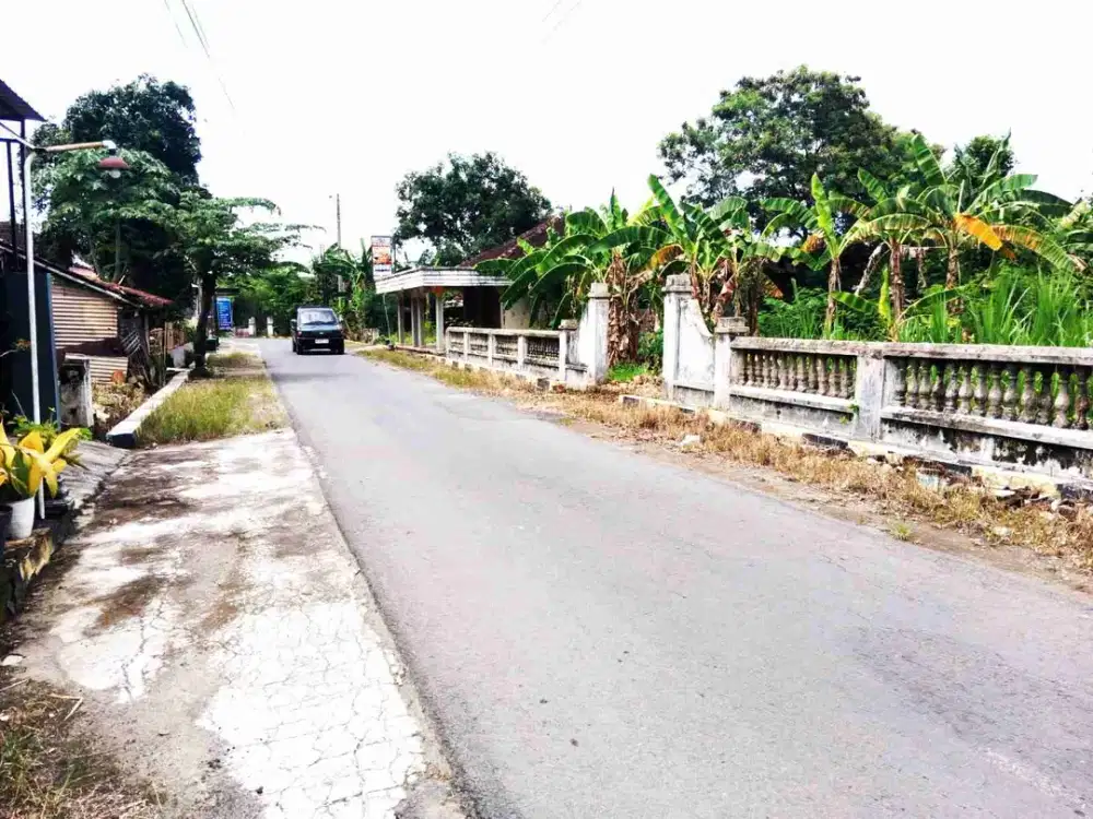 Tanah Murah & stratehis 668m2 muka 17,5 m,  jalan depan DPU 6m , 4 menit timur DPRD sukoharjo, mandan Sukoharjo :