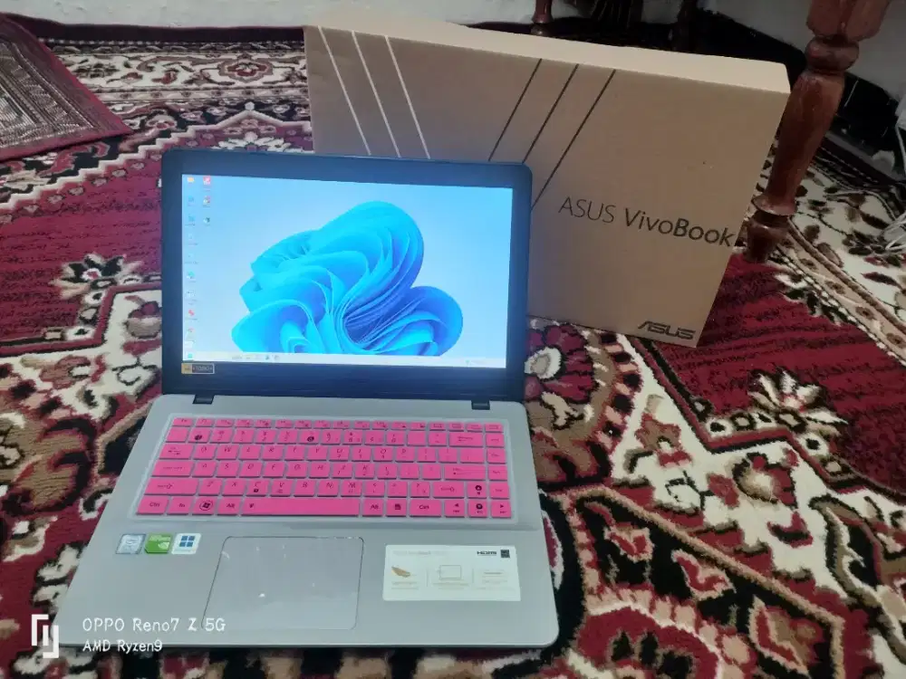 Asus Vivobook A442UF Core i7 Gen 8 Nvidia MX 130 Ram 8 SSD 256 Normal