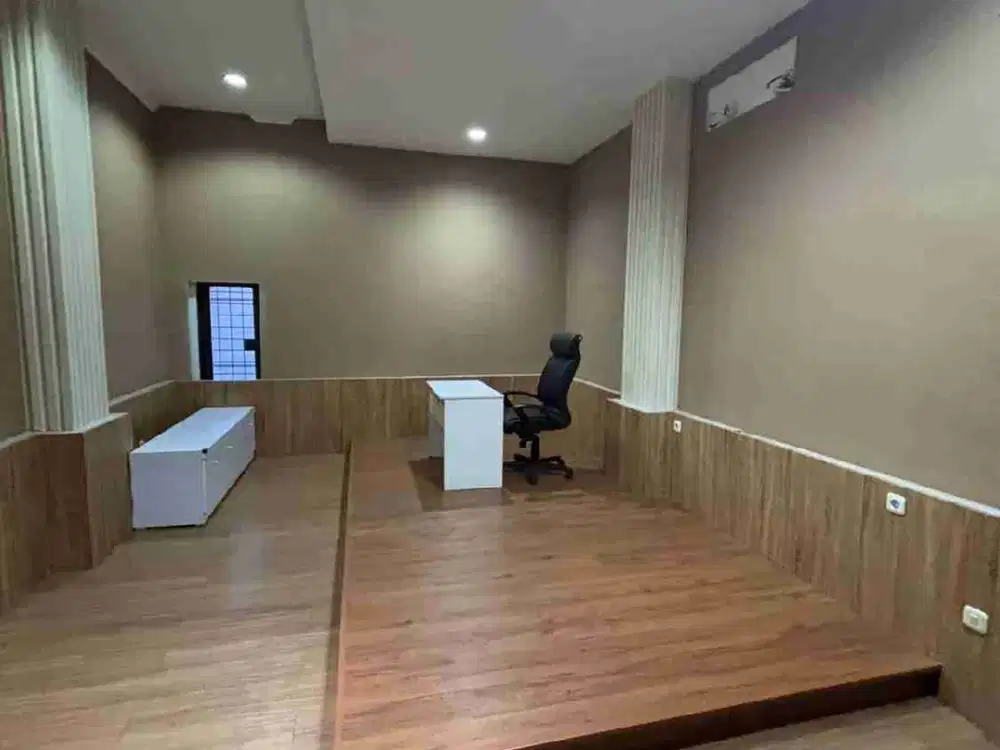 Disewakan Ruko Bagus dan Kokoh 3 Lt di Hibrida Raya Kelapa Gading Jakarta Utara