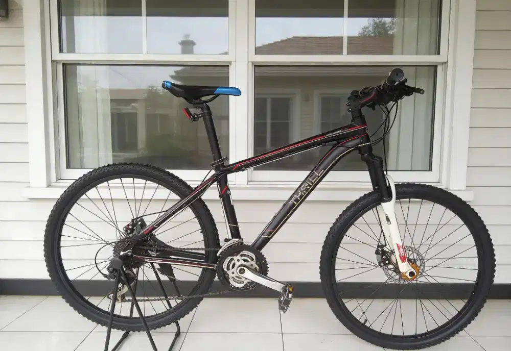 Sepeda gunung MTB thrill tabibitho 2.0