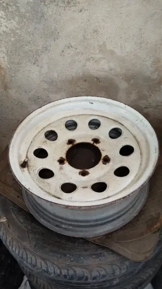 Velg kaleng katana vitara