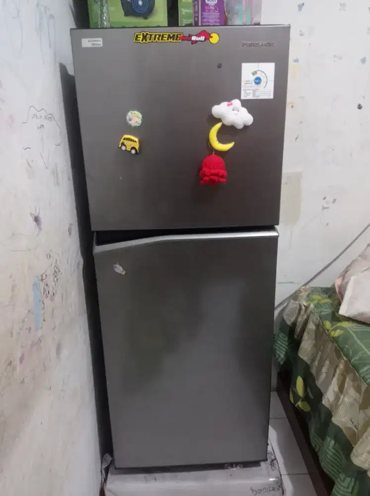 Kulkas 2 pintu panasonic