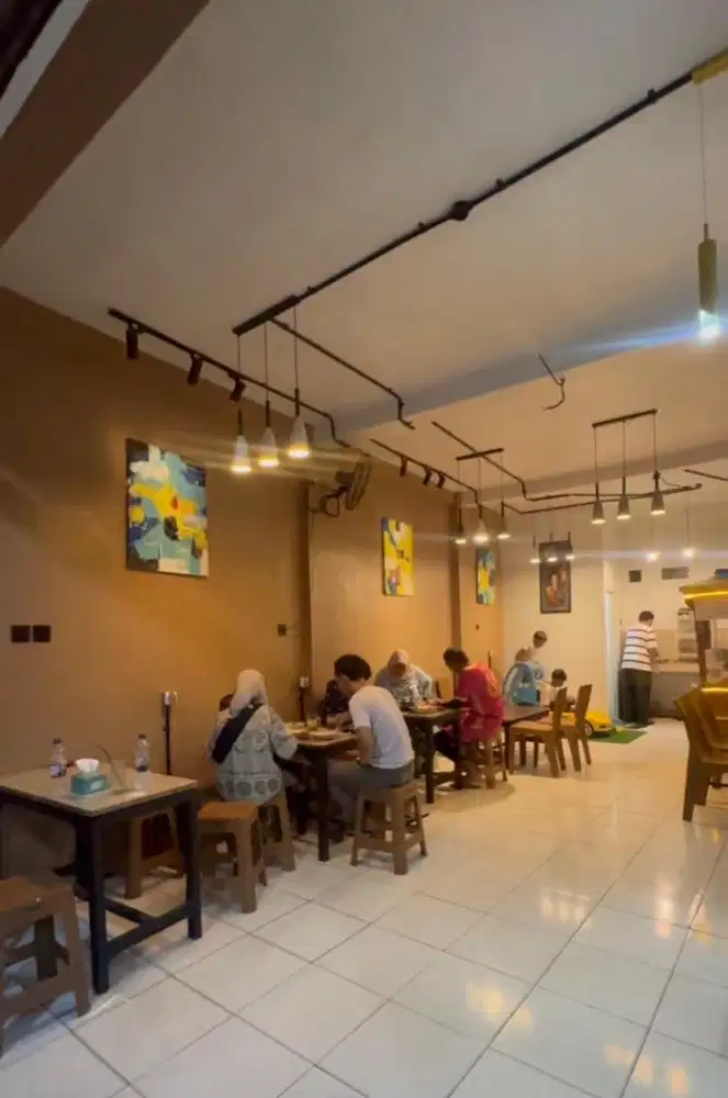 Lowongan Jaga Cafe 14.00 - 24.00