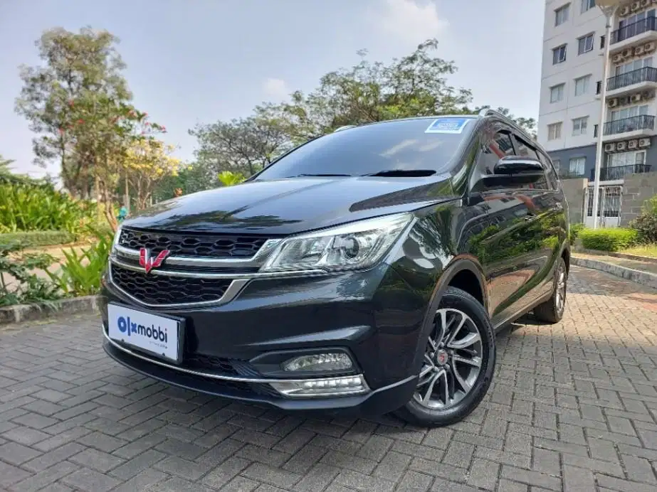 DP 5% Wuling Cortez 1.5 Lux Bensin-AT Hitam CBRCB