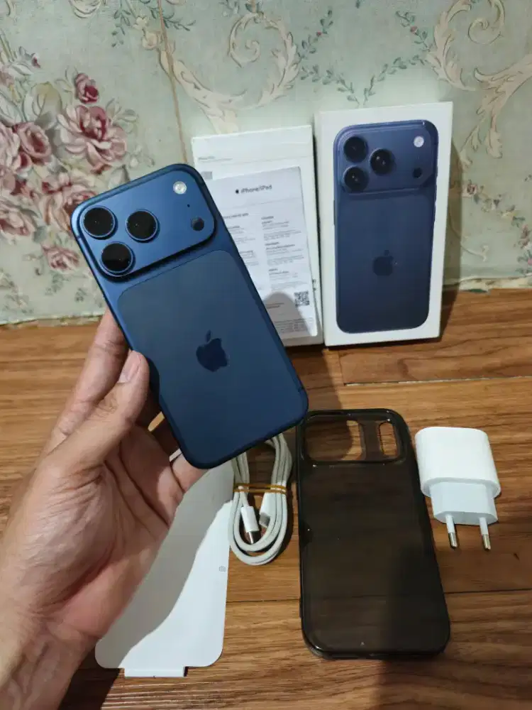 Iphone 17 pro 512gb Ibox Full ori garansi 2027 bkn 256 512gb 1TB