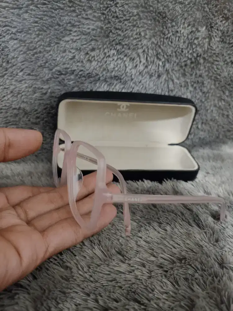 Frame kacamata Chanel