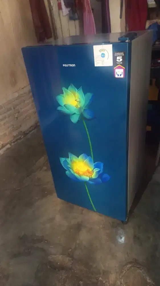 Kulkas Polytron jumbo satu pintu