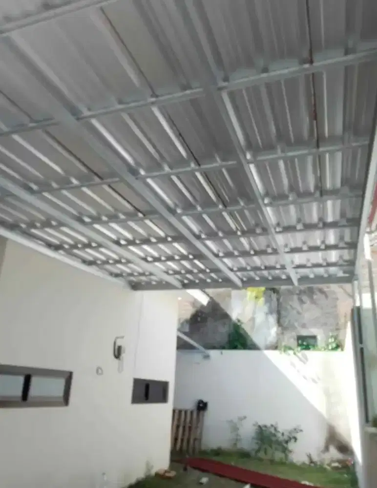 Kanopi baja ringan terpasang