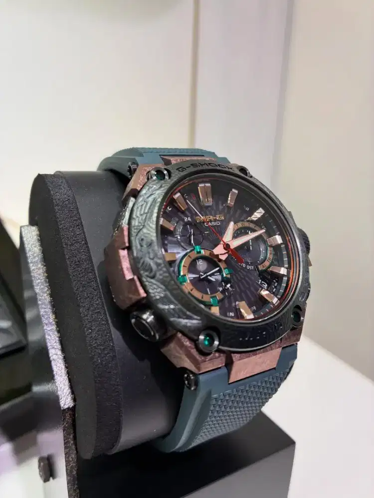 CASIO G-SHOCK - MRG- LIMITED EDITION 
YEAR 2025

MRG Dark Blue-Green