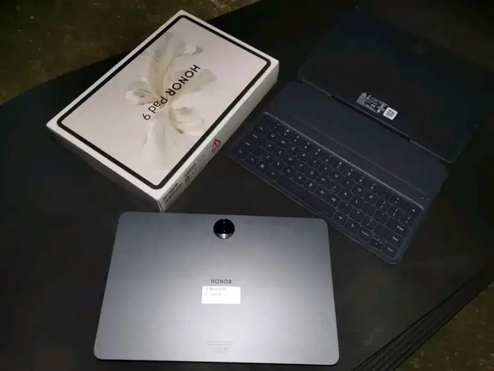 HONOR PAD 9 8/256 garansi resmi mulus like new
