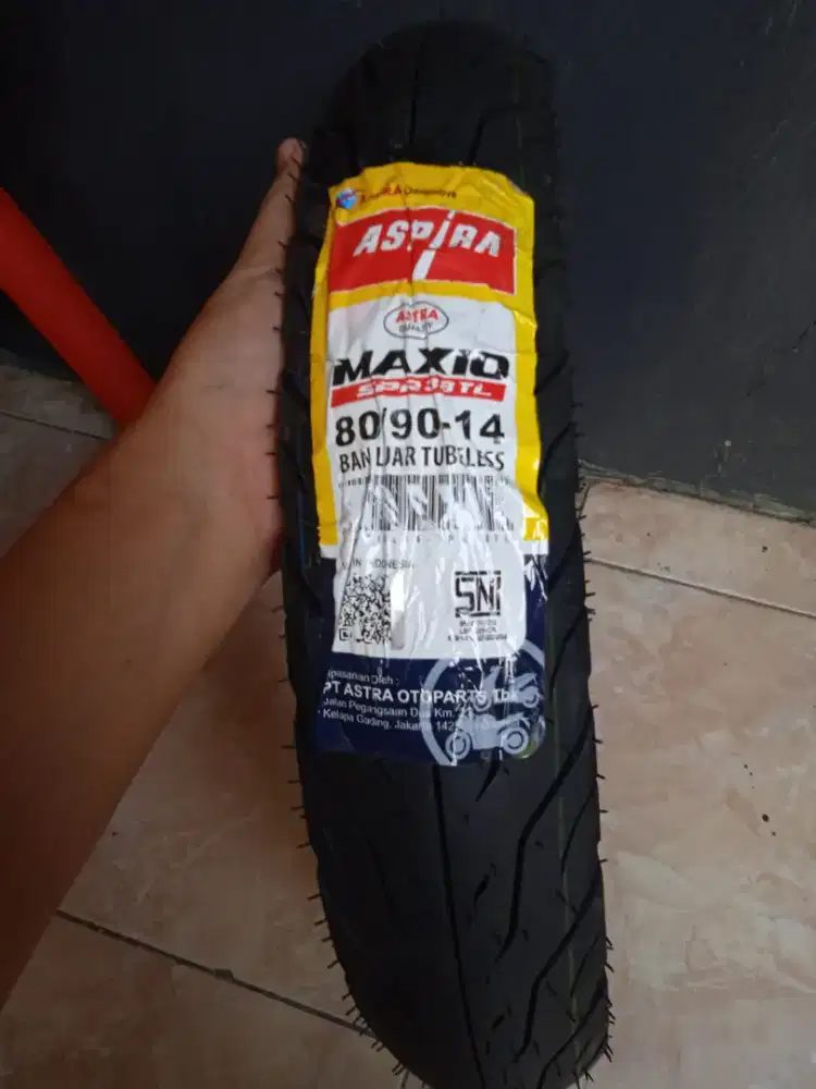 Ban tubles Aspira maxio 90/90-14 dan 80/90-14 baru Poris cipondoh