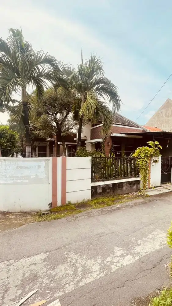 Dijual Cepat Rumah area Kota Baru Driyorejo Gresik.