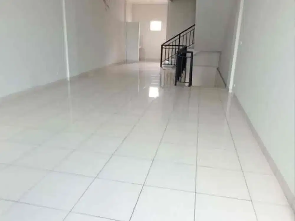 MURAH !! Ruko 3 Lantai 5x16 Summarecon Bekasi Jalan Utama