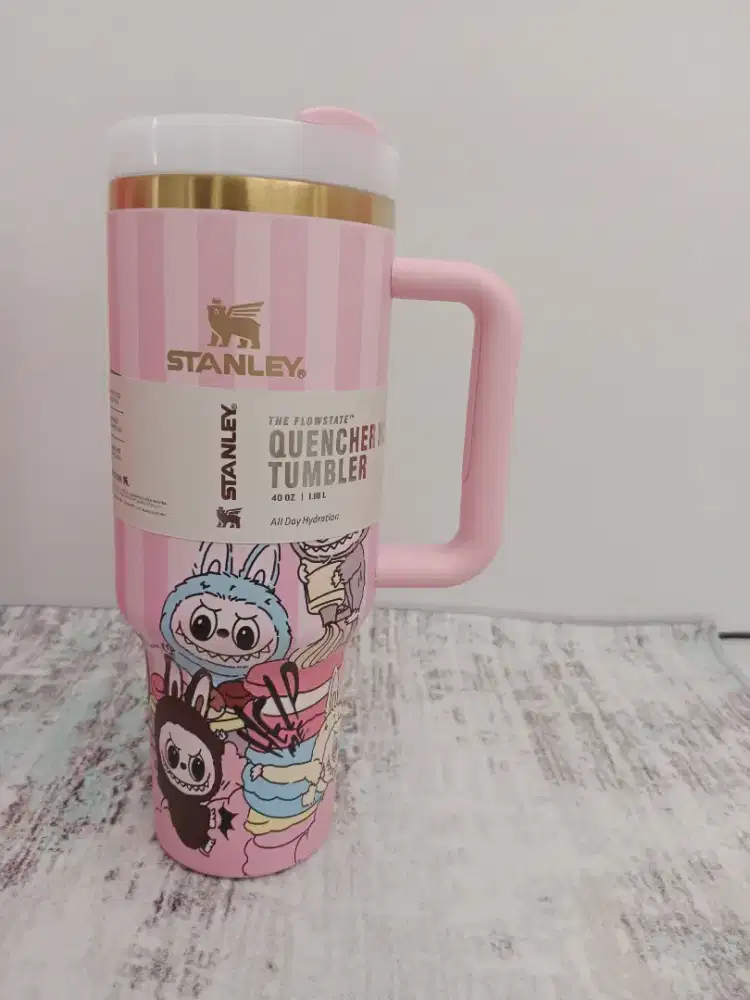 Tumbler Stanley Labubu