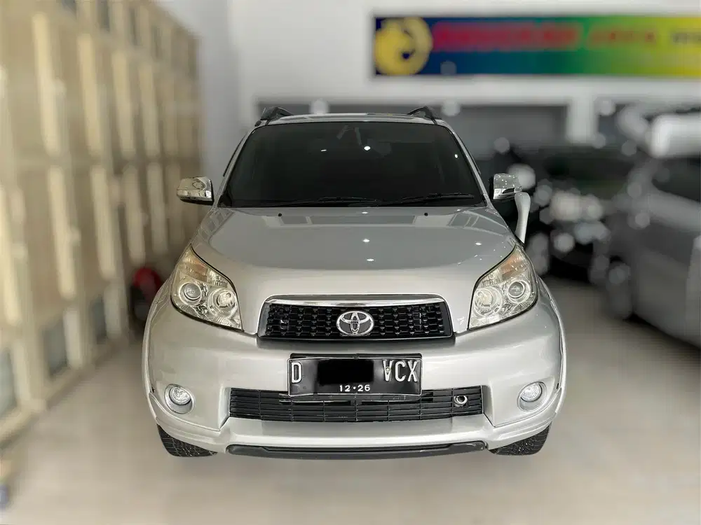 Toyota Rush tipe S matic 2012 silver