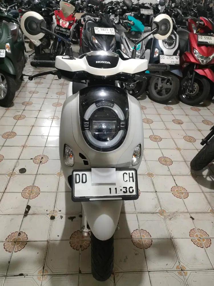 Honda Scoopy 110cc 2025 Putih Keyless
