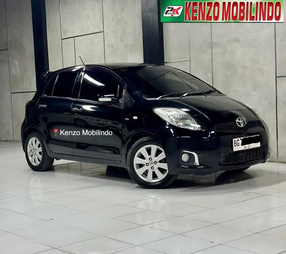 Yaris 1,5 J up E AT 2012/2013 hitam,km 121rb sangat istimewah dp 14jt
