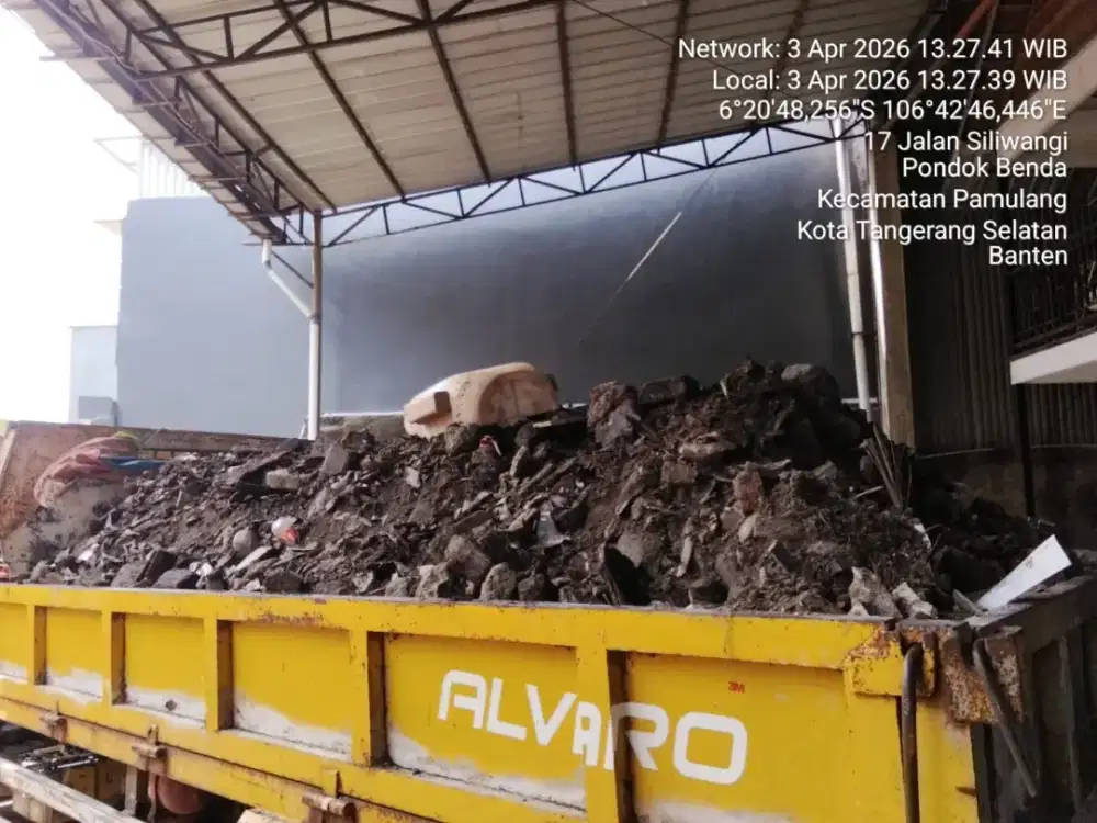 Jasa buang puing dan tanah