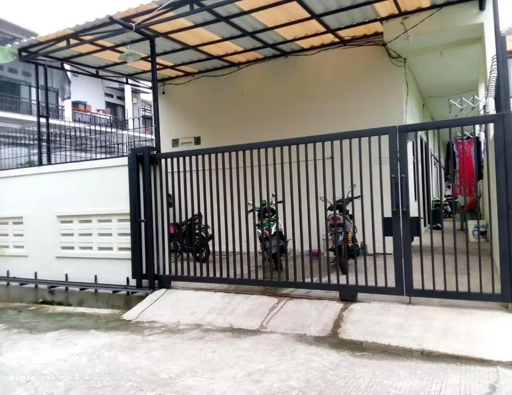 Kontrakan Hj Ferry Jatiwaringin