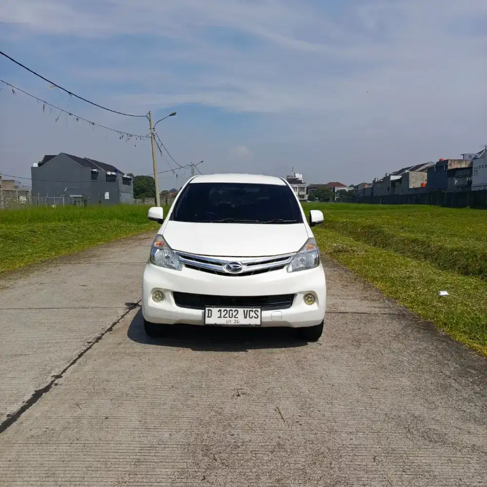 DP 5jtn Xenia M manual 2015 white