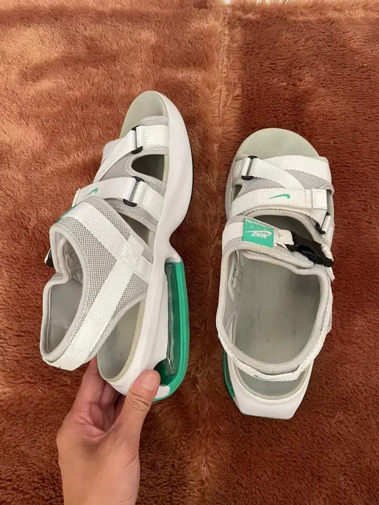 Mau jual sandal Nike tingal di cuci aja udah bagus lagi