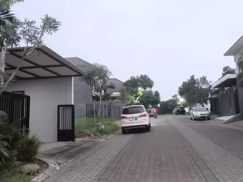 Dijual Rumah Semi Furnished 2 Lantai Di Taman Puspa Raya Citraland Surabaya Barat