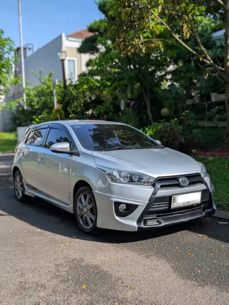 Dijual CASH Toyota Yaris S TRD A/T 2014