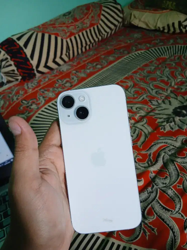 Dijual iphone 15 basic 128 GB