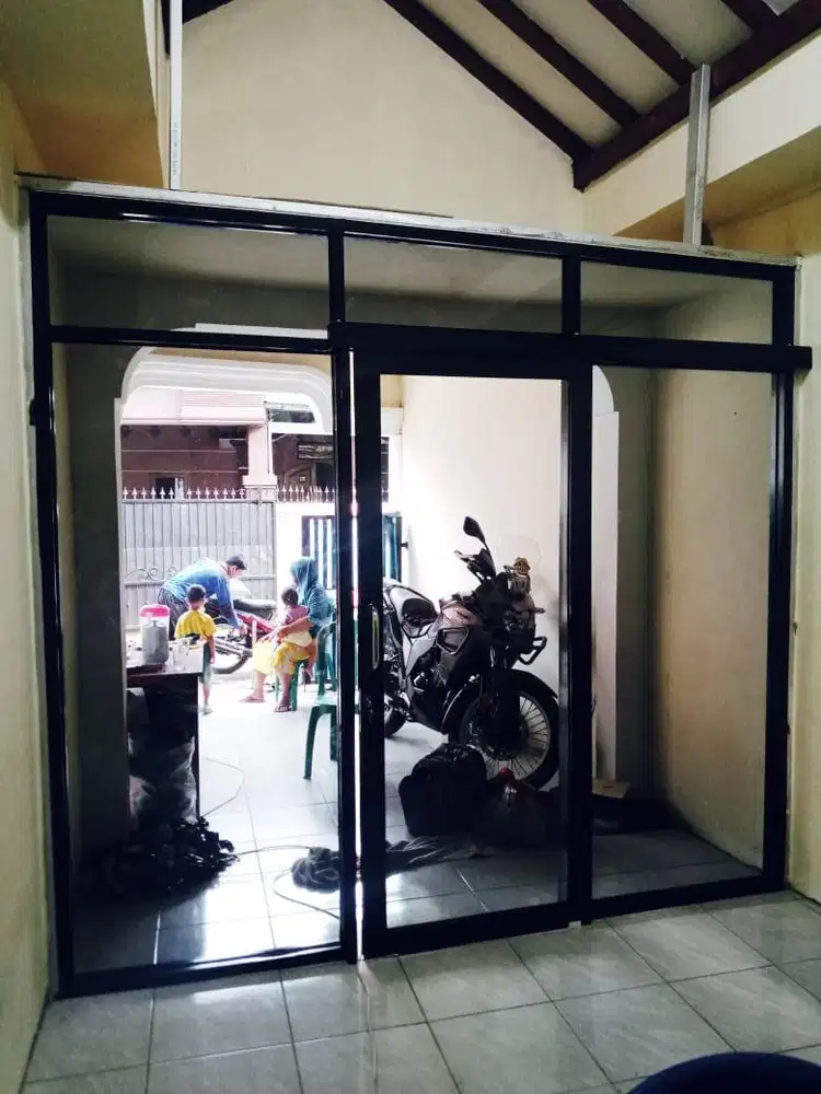 Pasang Partisi - Plafon Gypsum - PVC + Kusen Aluminium - Alumunium