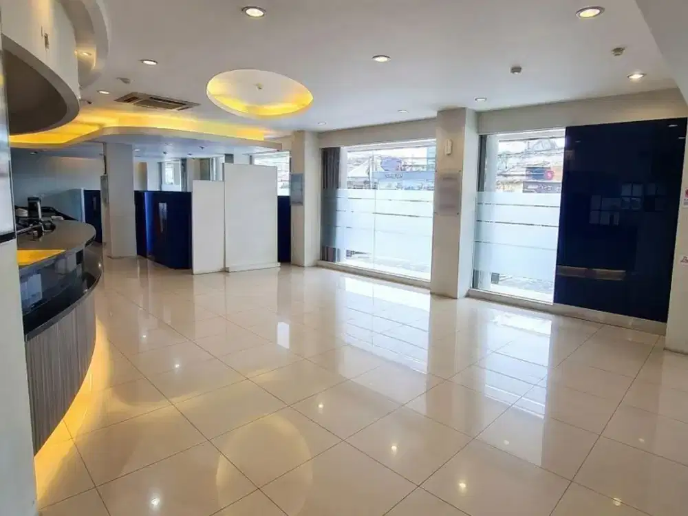 RUKO GANDENG 4 LANTAI DI KEBAYORAN BARU STRATEGIS AREA KOMERSIL PARKIR LUAS