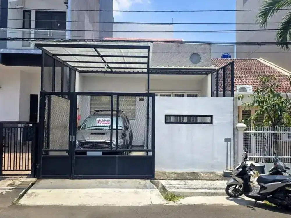 Rumah bagus Janur Asri Kelapa Gading 6x17m 1,5 lantai, jalan 3 mobil