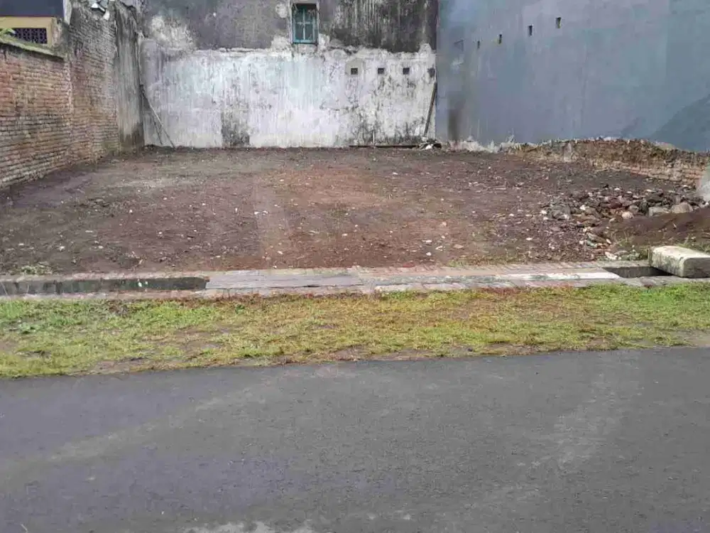 dijual tanah kav 120m atau 8x15 SHM 500m kampus kanjuruhan Malang