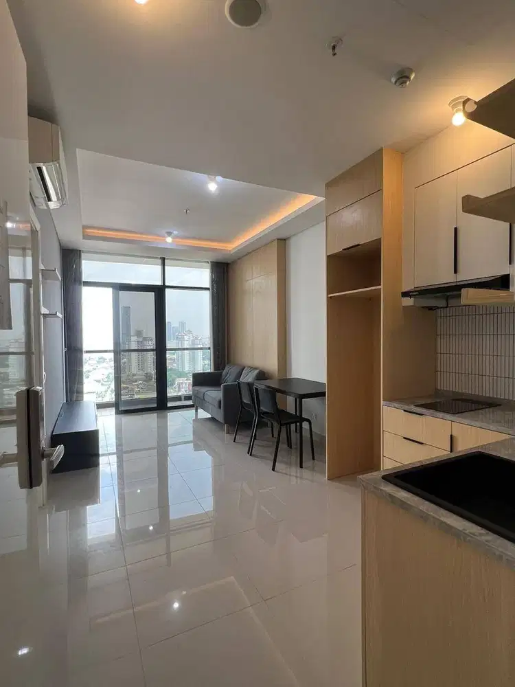 DISEWAKAN APARTEMEN CIPUTRA WORLD THE VERTU 1BR 54m2 SEMI FURNISHED