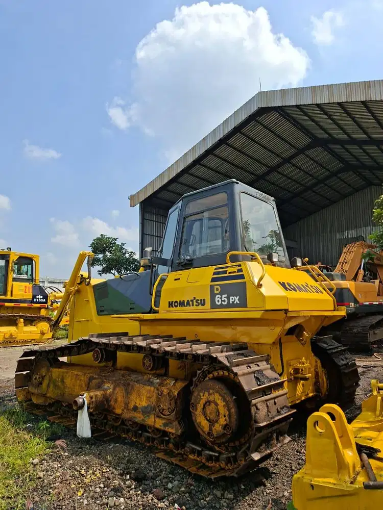 KOMATSU D-65 PX