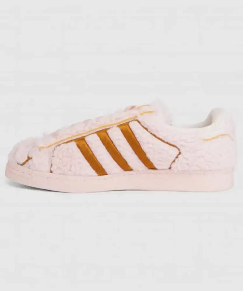 Sepatu Adidas superstar rare no 36 like new