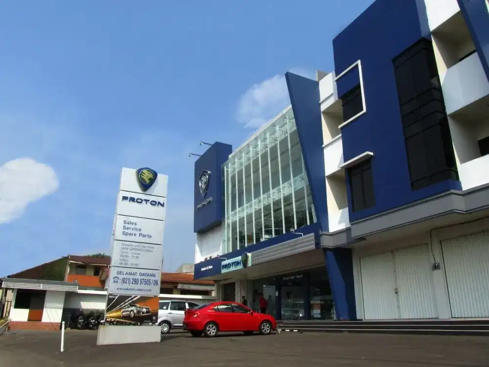 Jual gedung showroom dan bengkel mobil berikut peralatan, lift mobil & body repair di Pancoran Mas Depok, Lokasi strategis, Gedung Bagus, Siap Pakai