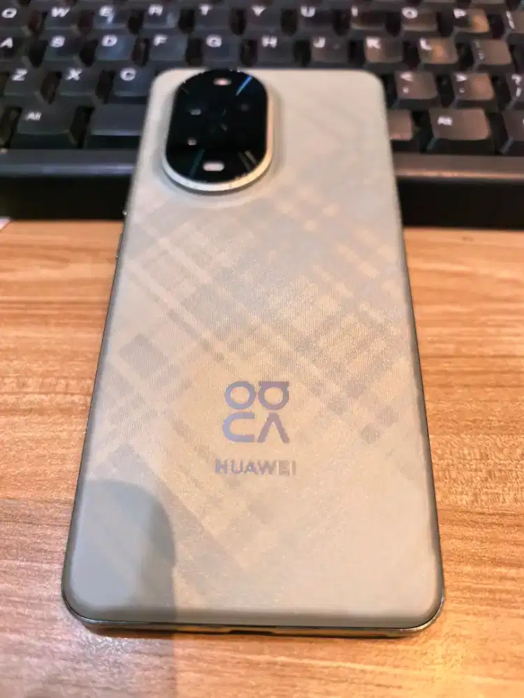 Huawei Nova 13 pro