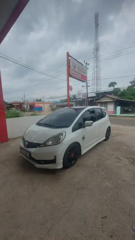 Dijual honda jazz rs manual